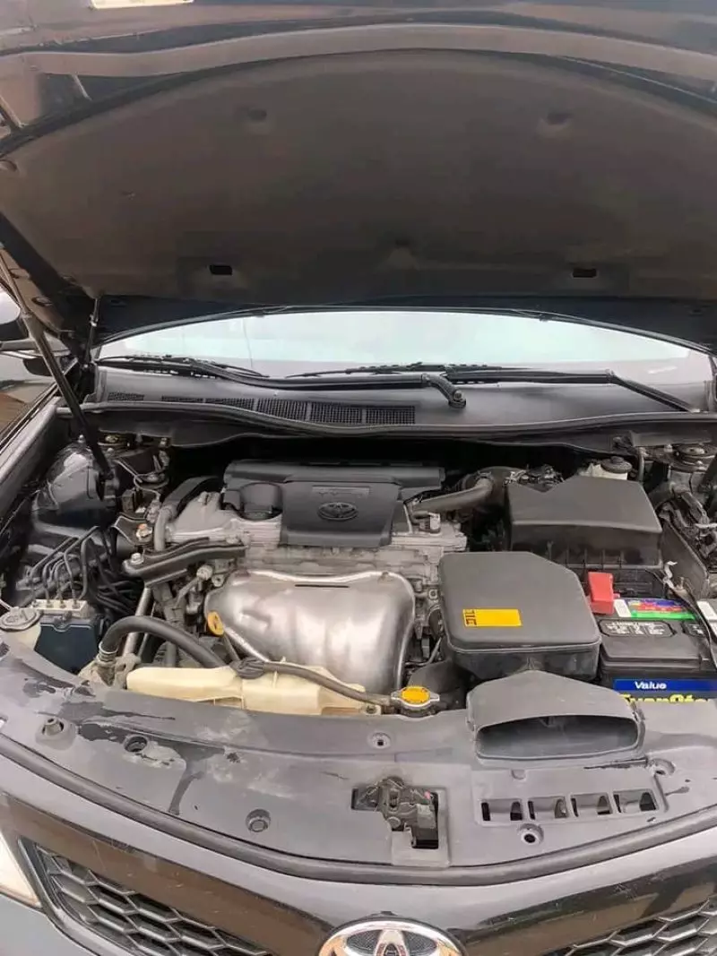 TOYOTA Camry - 2014