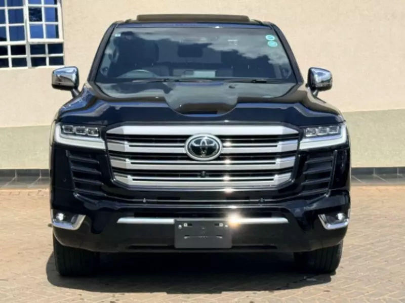 Toyota LAND CRUISER 300 LC300   - 2021