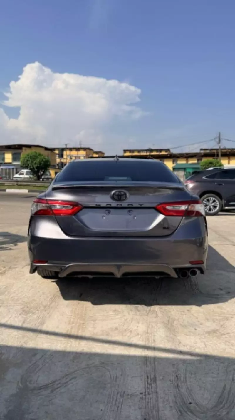 TOYOTA Camry   - 2019