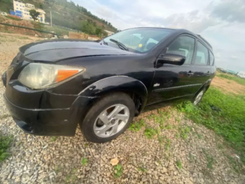 Pontiac Vibe   - 2004