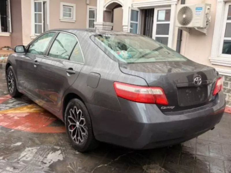 TOYOTA Camry   - 2009