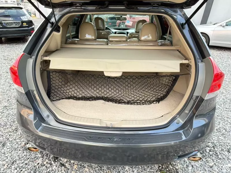 TOYOTA Venza   - 2010