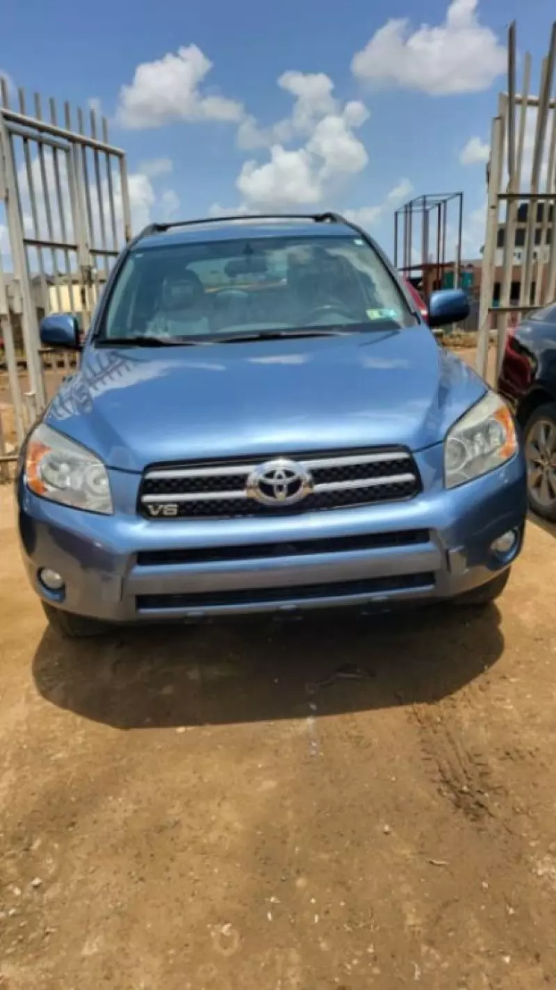 Toyota RAV4 - 2007
