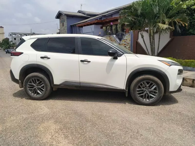 Nissan Rogue - 2023
