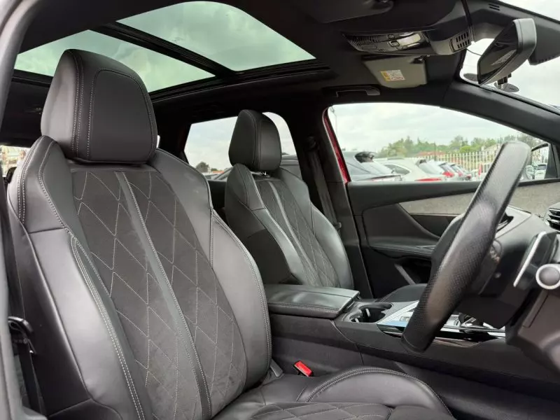 Peugeot 3008   - 2018