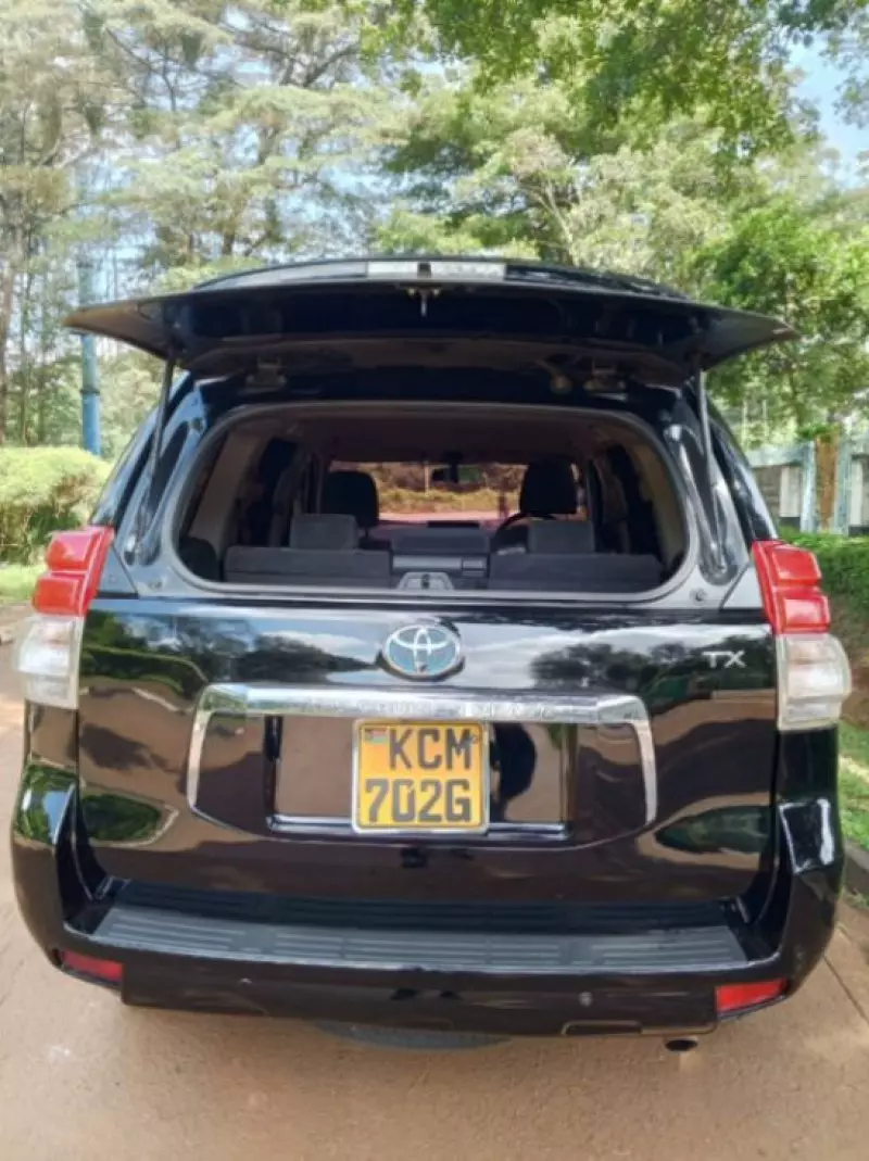 Toyota Landcruiser Prado   - 2012