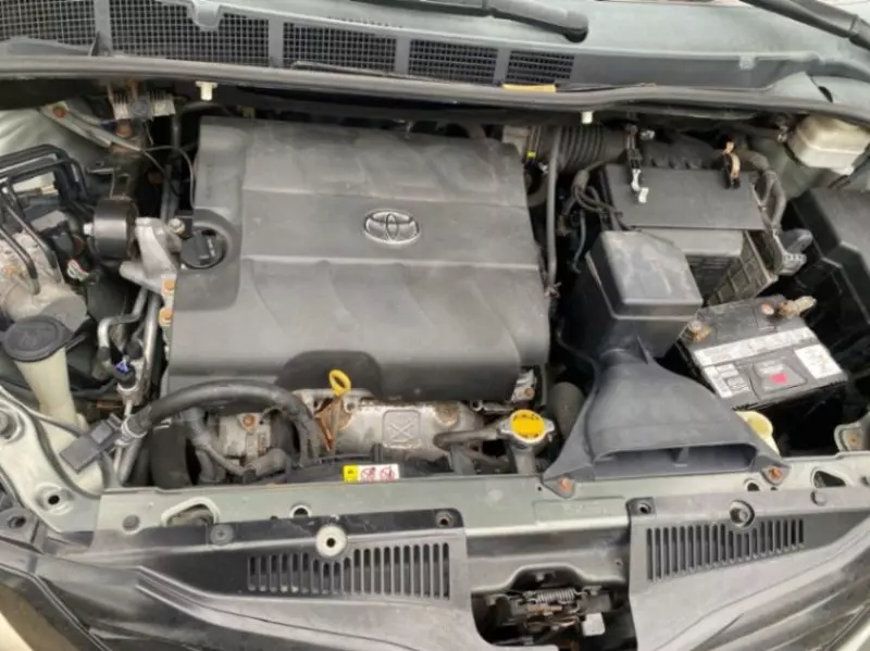 TOYOTA Sienna   - 2013