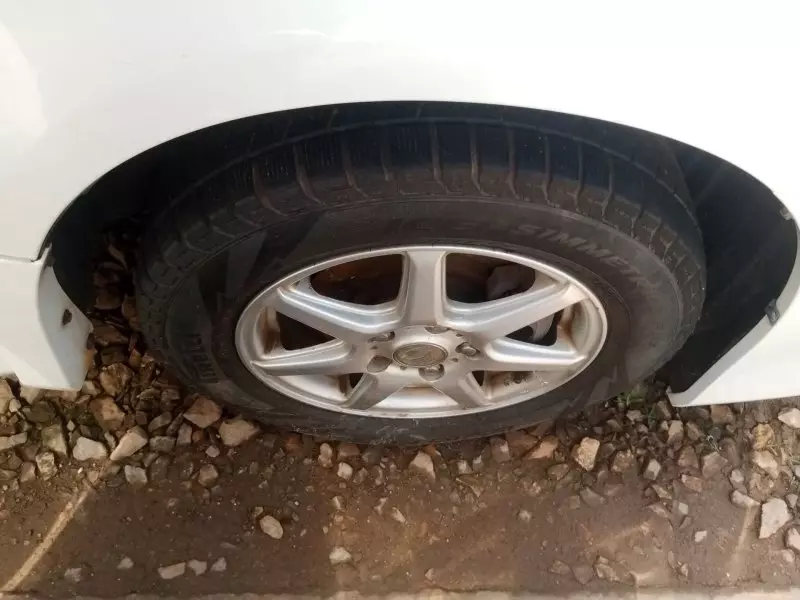 Toyota Noah - 2012