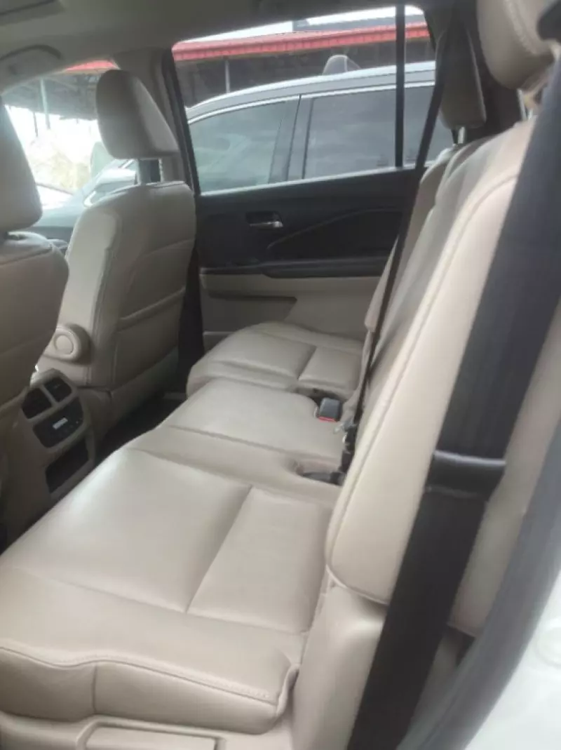 Honda Pilot   - 2016