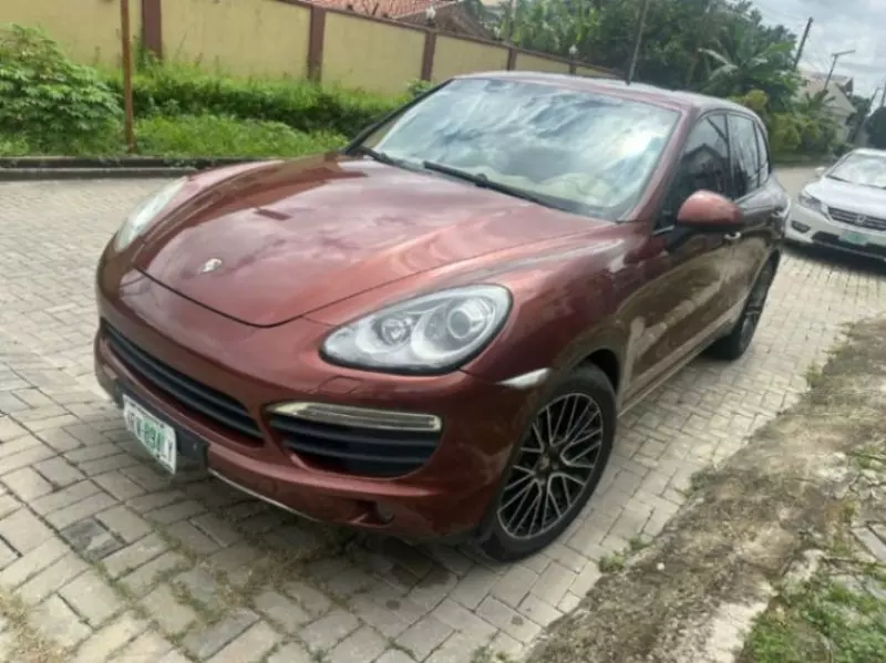 PORSCHE Cayenne - 2013