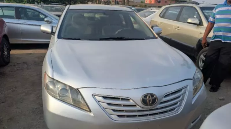 Toyota Camry   - 2008