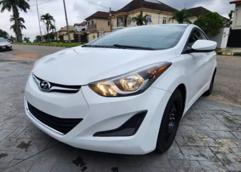 Hyundai Elantra   - 2016
