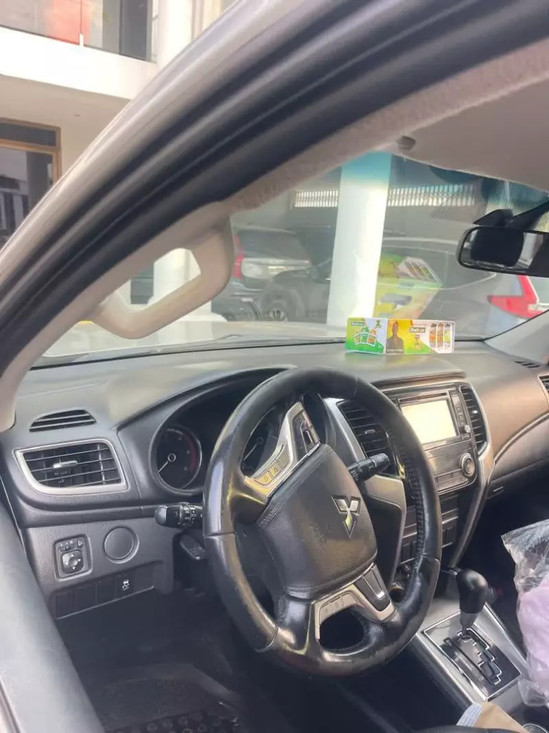Mitsubishi L200   - 2020