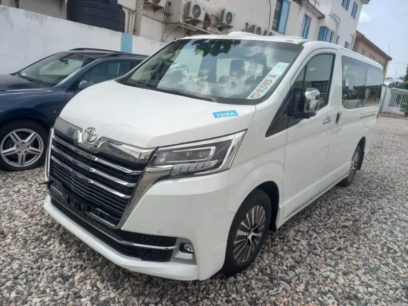 Toyota Hiace   - 2023