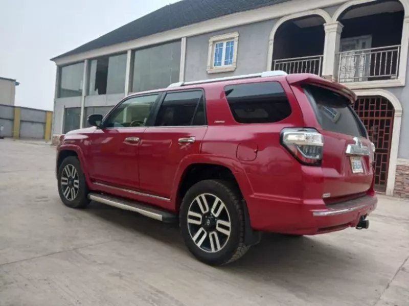 Toyota 4-Runner   - 2018