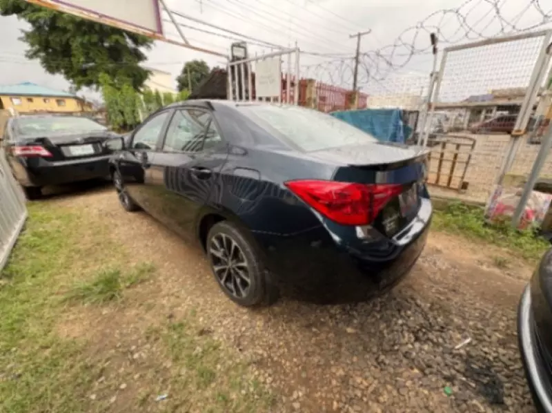 TOYOTA Corolla   - 2017