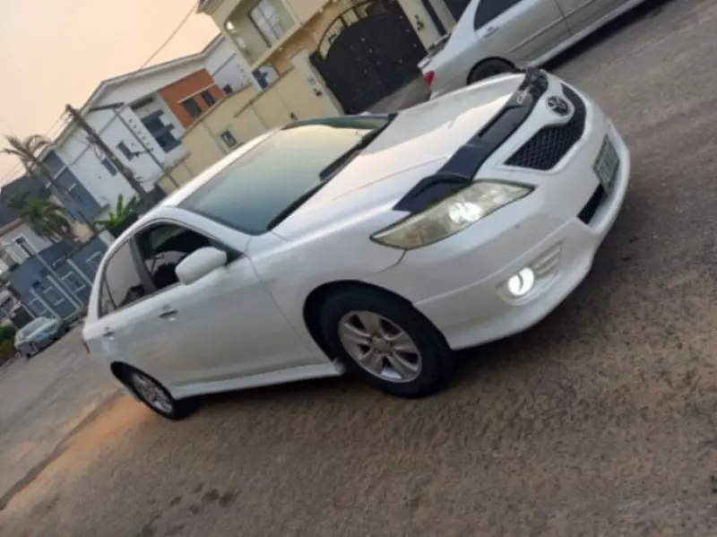 TOYOTA Camry   - 2011