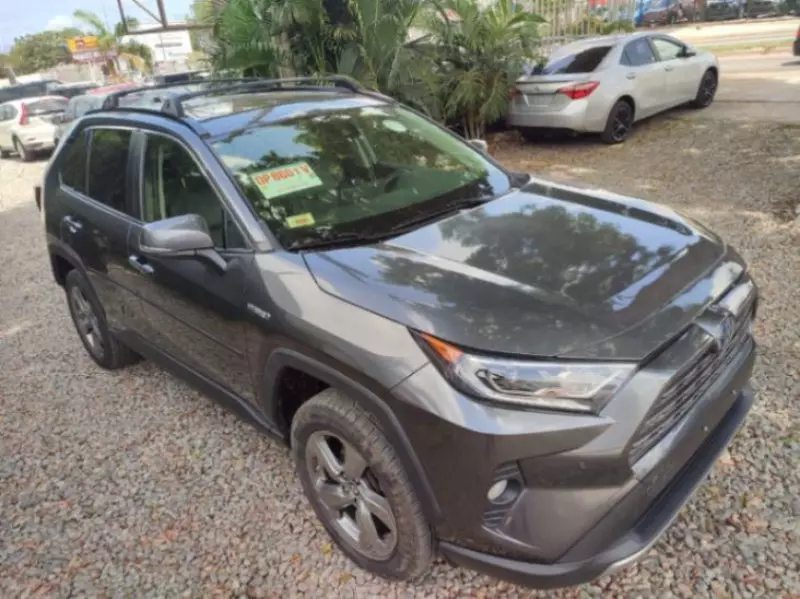 Toyota Rav4   - 2021
