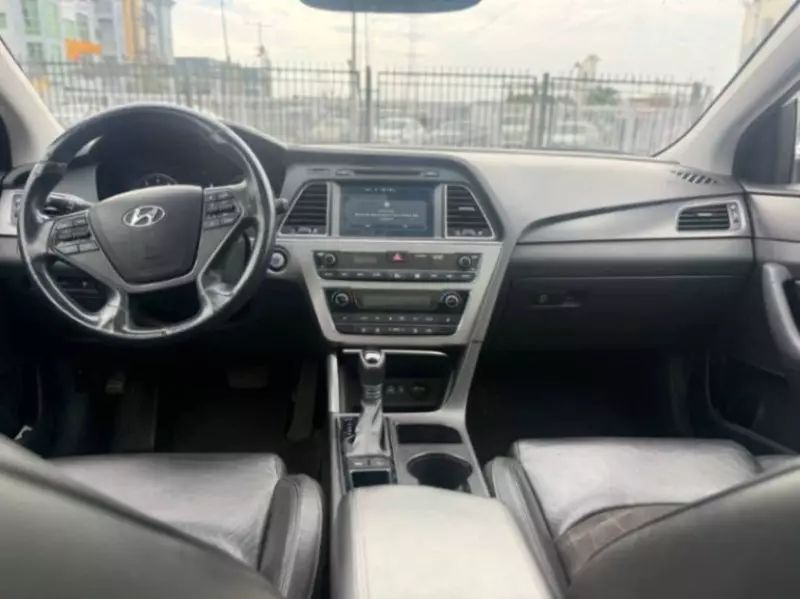 Hyundai Sonata   - 2015