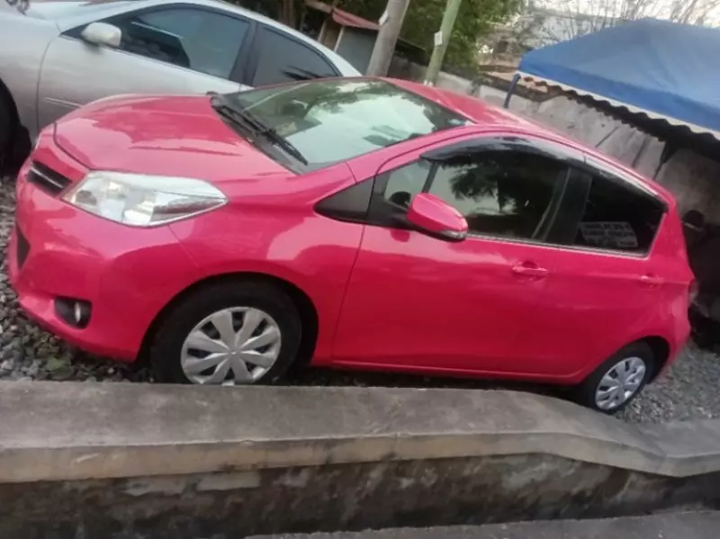 Toyota Vitz   - 2015