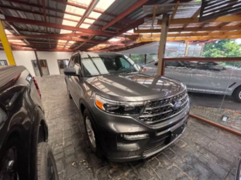 Ford Explorer   - 2020