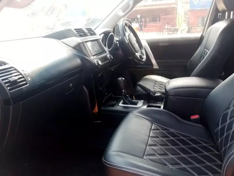 Toyota Landcruiser Prado   - 2017