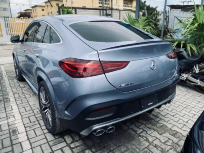Mercedes-Benz GLE 53 AMG - 2025