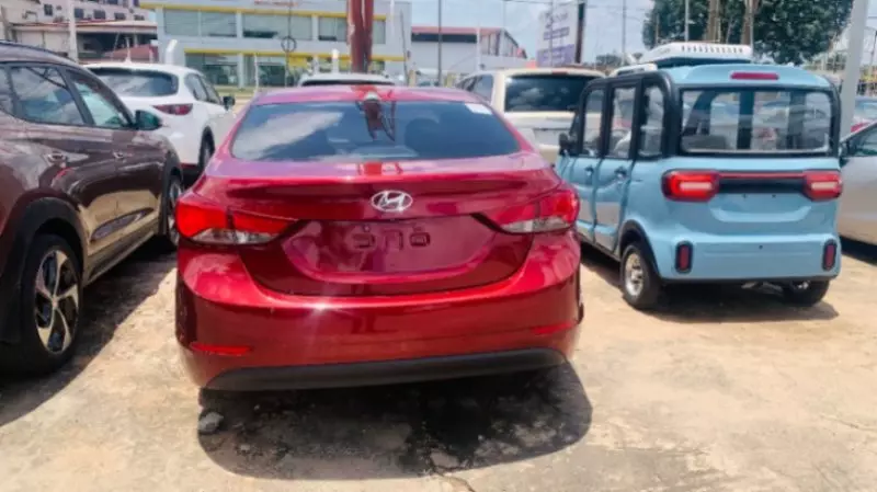 Hyundai Elantra   - 2016
