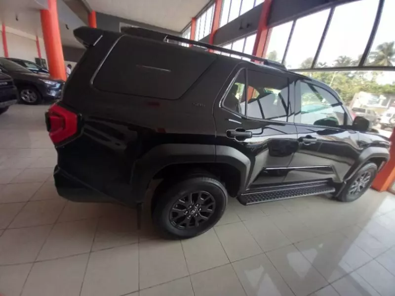 TOYOTA 4-Runner   - 2025