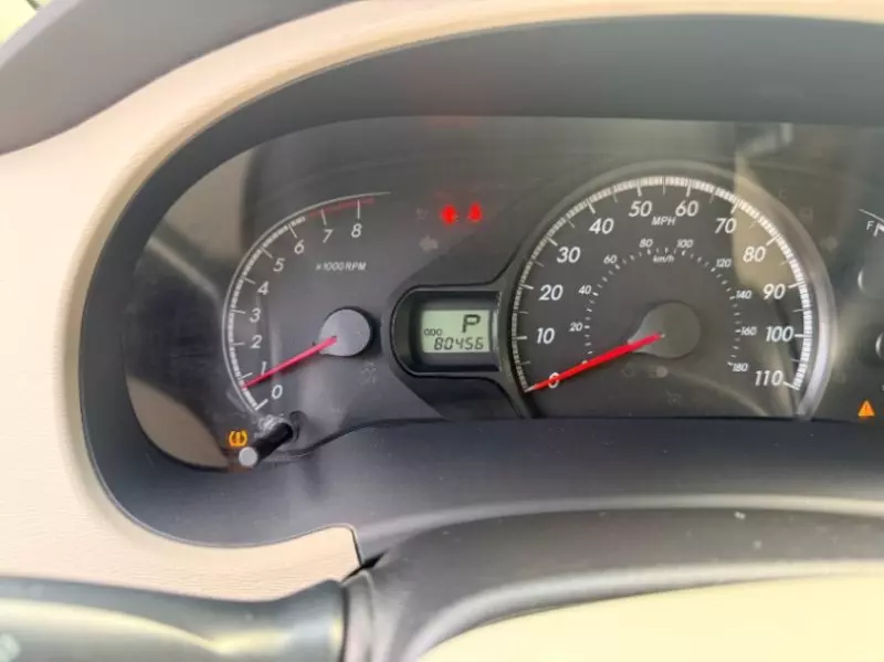 Toyota Sienna   - 2011
