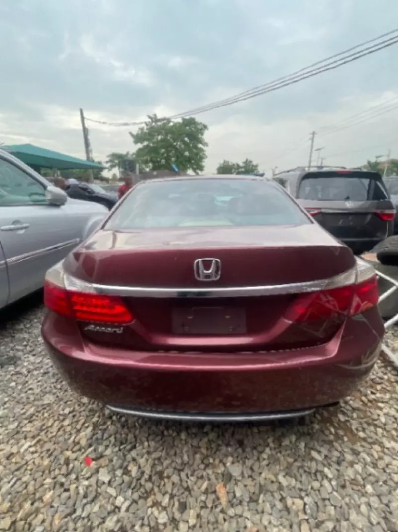 Honda Accord   - 2013
