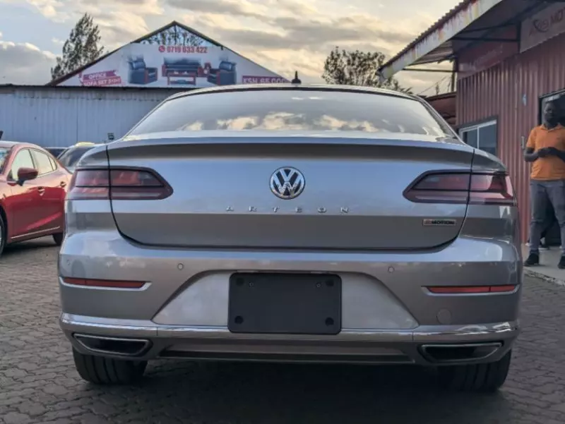 Volkswagen Arteon   - 2000