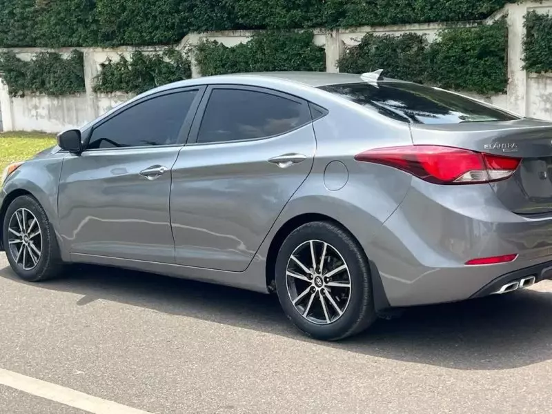 Hyundai Elantra   - 2016