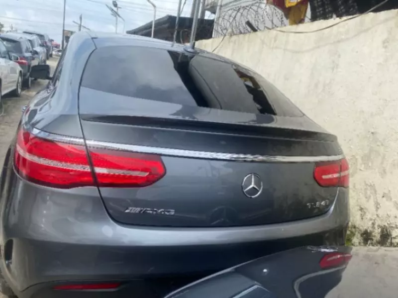 Mercedes-Benz GLE 43 AMG   - 2017