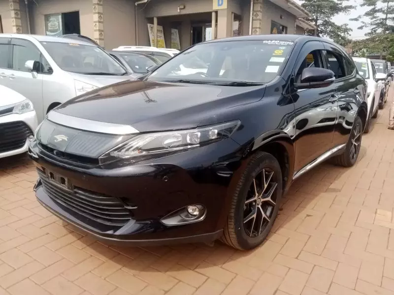 Toyota Harrier   - 2016