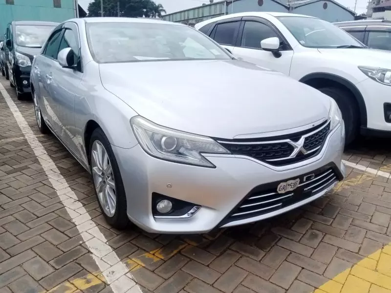 Toyota Mark X   - 2013