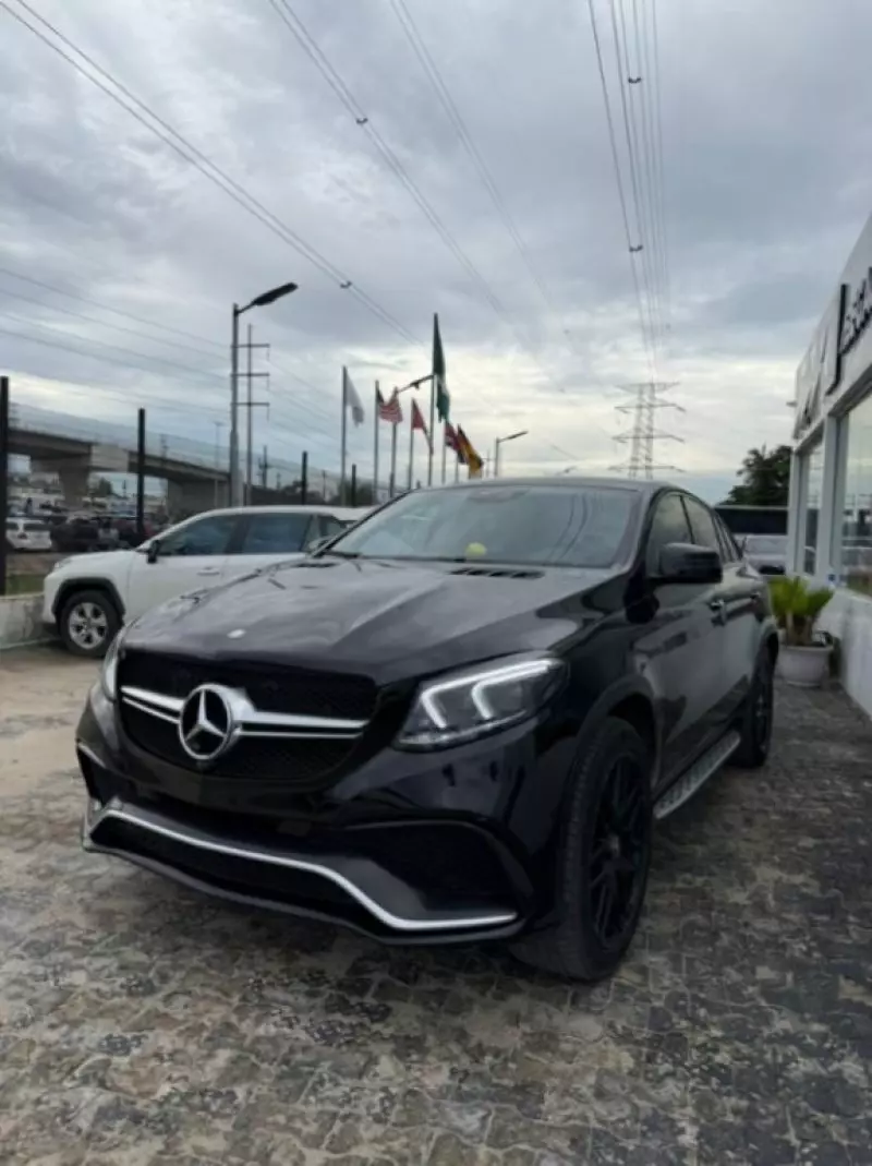 Mercedes-Benz GLE-Class   - 2017