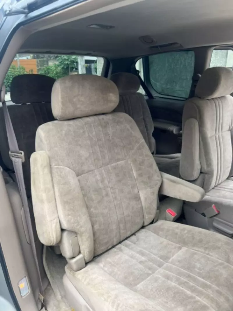 Toyota Sienna   - 2001