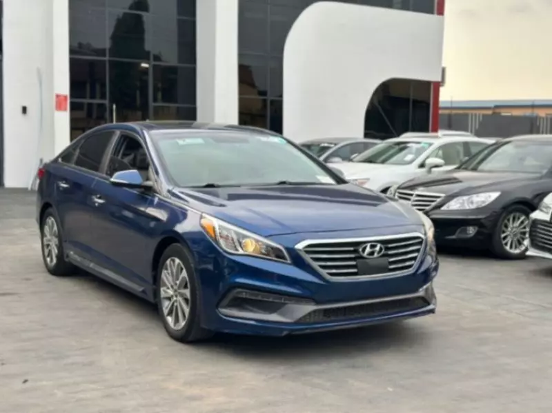 Hyundai Sonata   - 2016