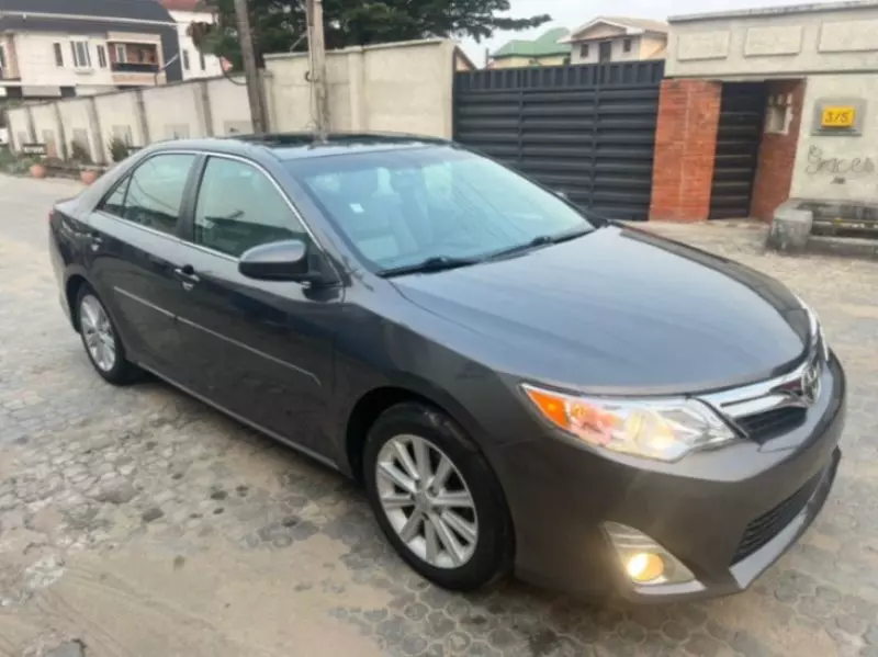 TOYOTA Camry   - 2014