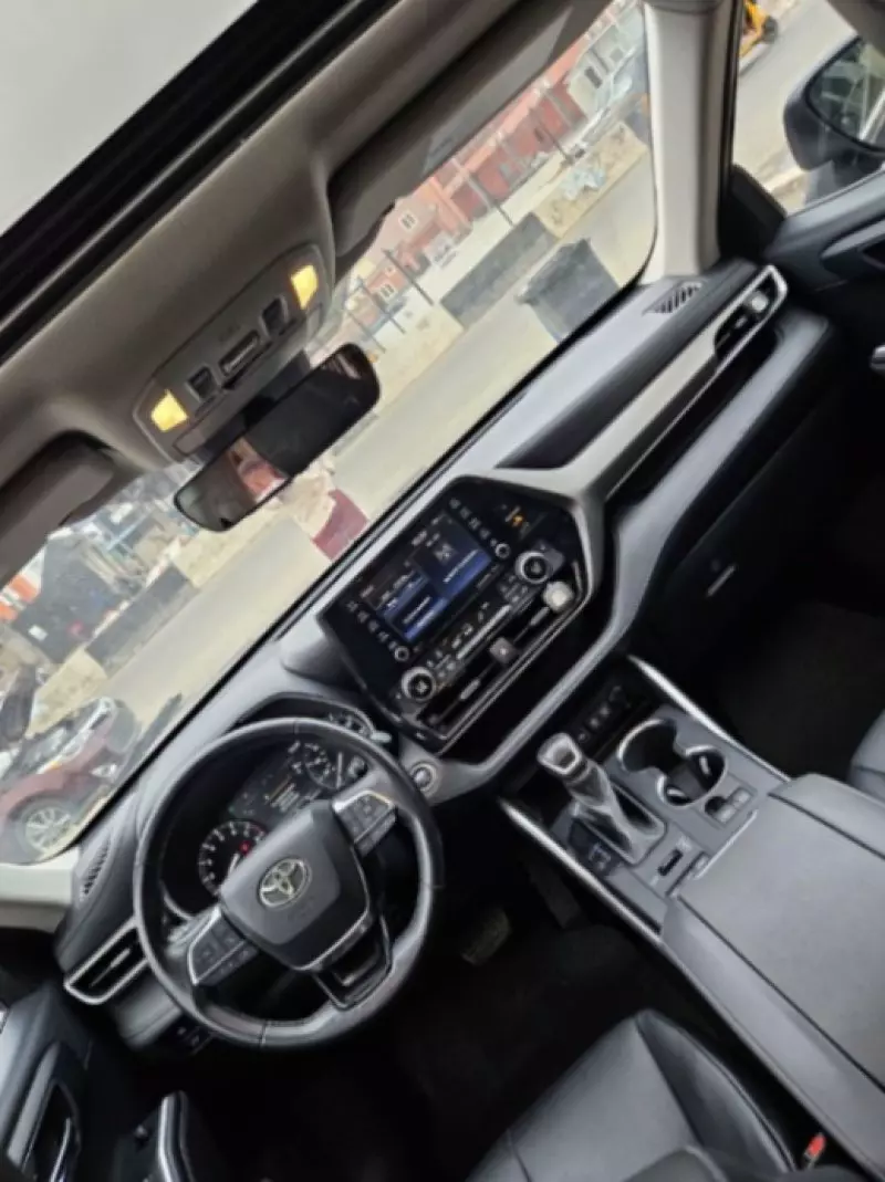TOYOTA Highlander   - 2021