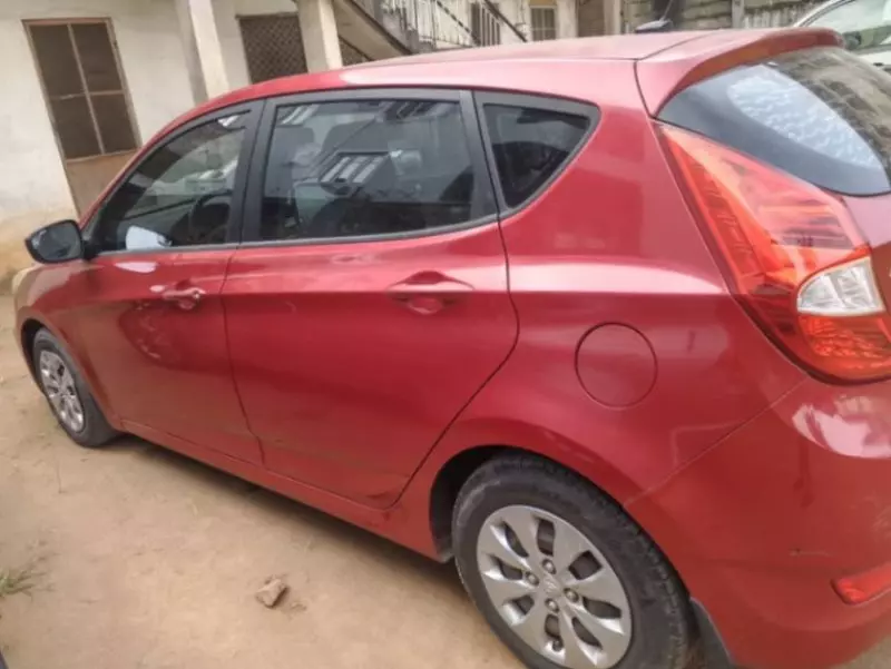 Hyundai Accent   - 2015