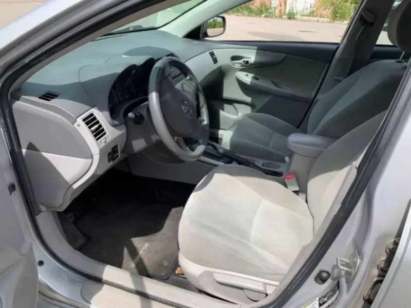 Toyota Corolla   - 2010