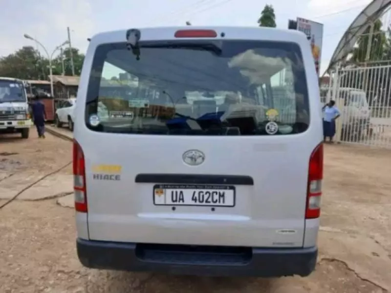 Toyota Hiace   - 2016