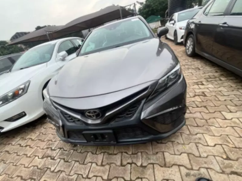 TOYOTA Camry   - 2021