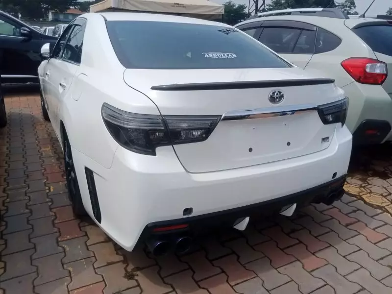 Toyota Mark X   - 2015