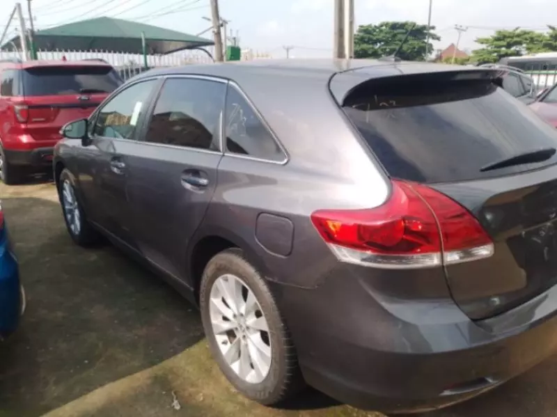TOYOTA Venza   - 2015