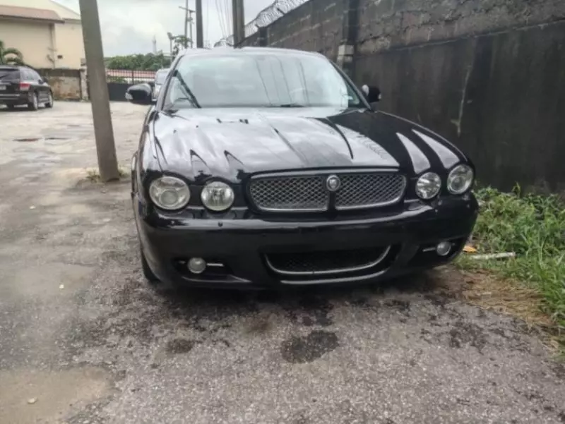 Jaguar XJ   - 2008