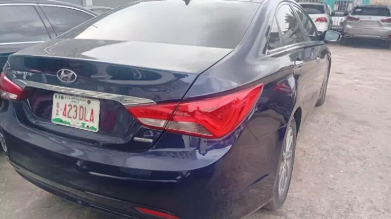 Hyundai Sonata   - 2014