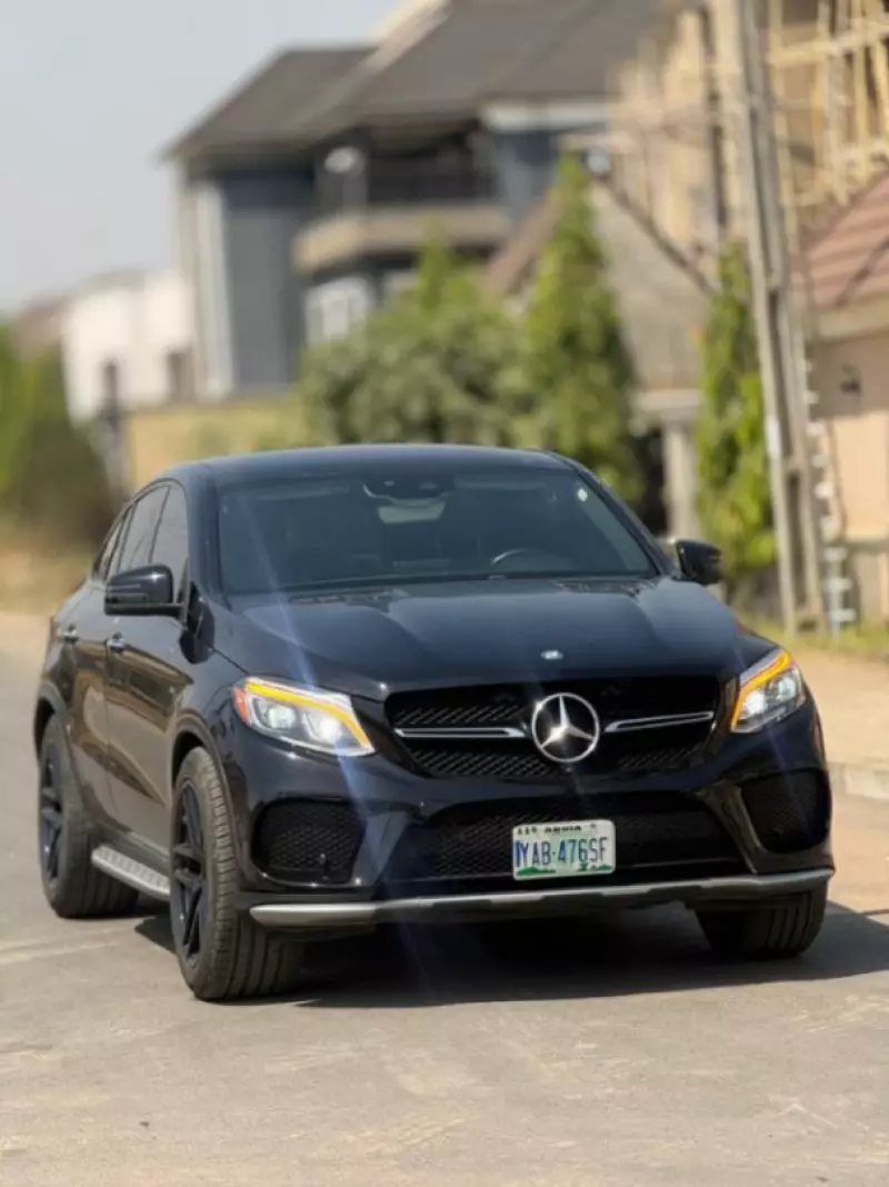 Mercedes-Benz GLE-Class   - 2016